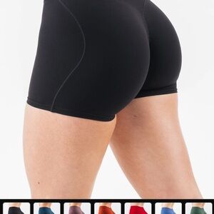 Alphalete Tenacity Everyday Core Short 4.5 inch Size Large